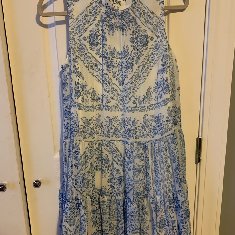 Spring has sprung! Beautiful blue dress